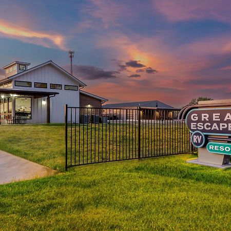 Great Escapes Rv Resort Bryan College Station Exteriör bild