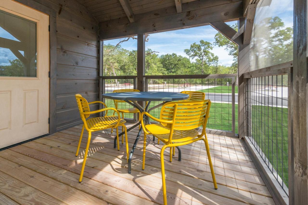 Great Escapes Rv Resort Bryan College Station Exteriör bild