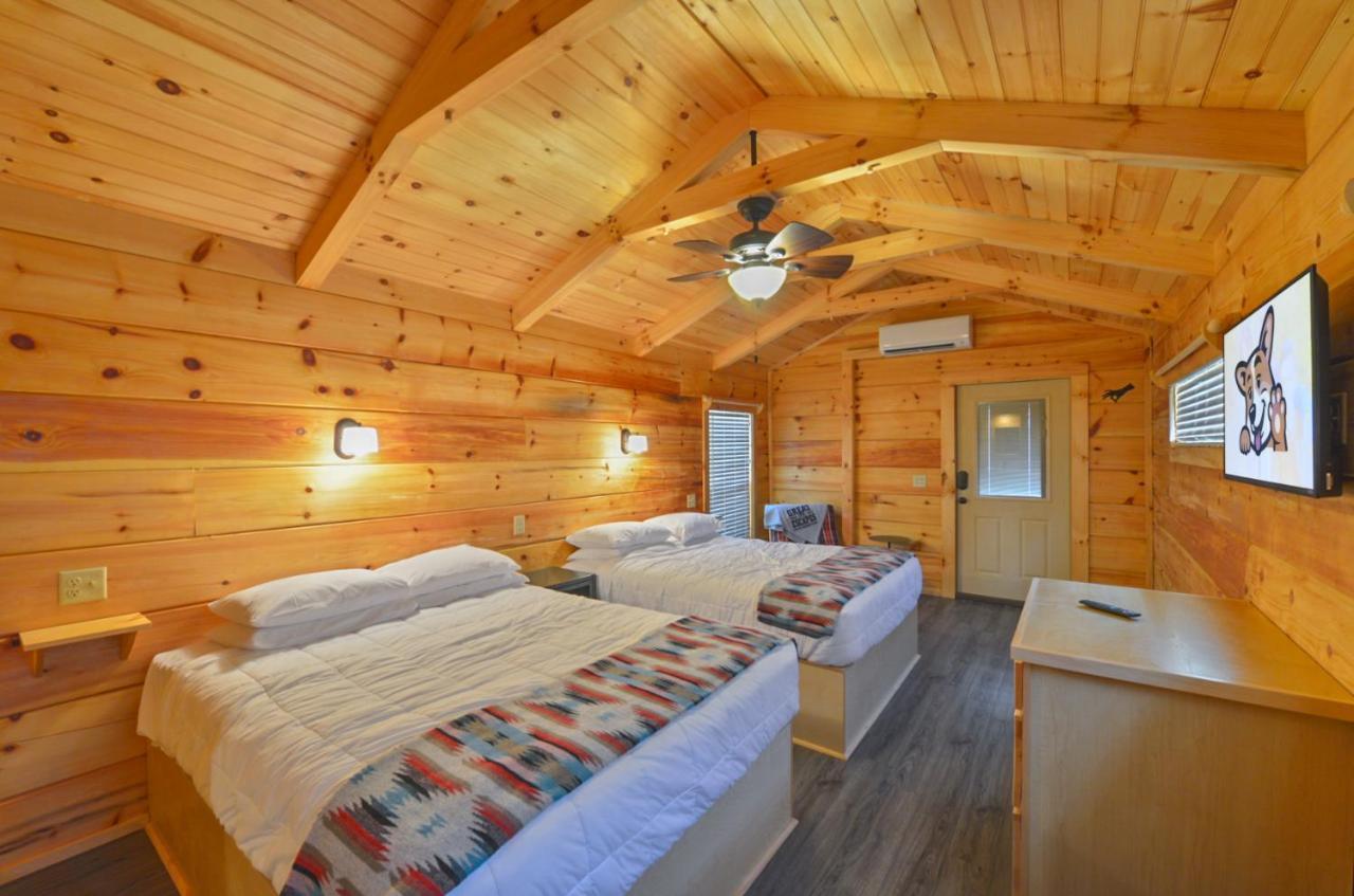 Great Escapes Rv Resort Bryan College Station Exteriör bild