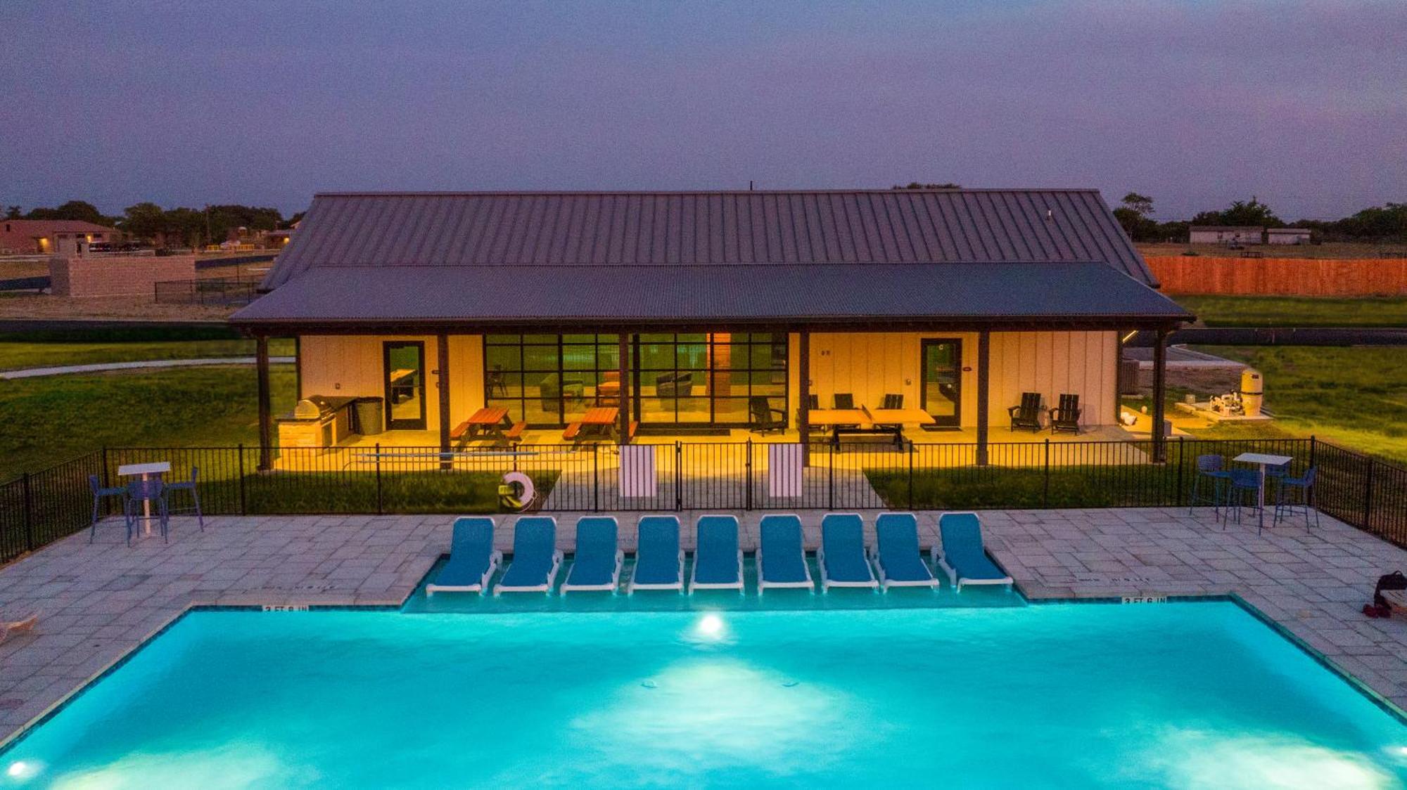 Great Escapes Rv Resort Bryan College Station Exteriör bild